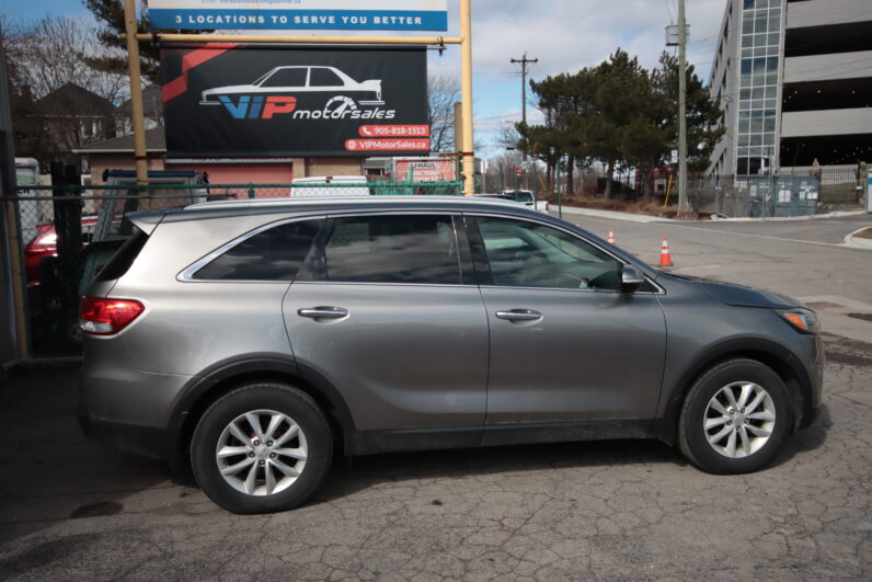 2016 Kia Sorento LX, AUTOMATIC, HEATED SEATS!!