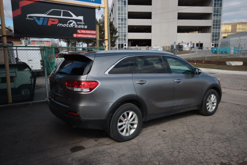 2016 Kia Sorento LX, AUTOMATIC, HEATED SEATS!!