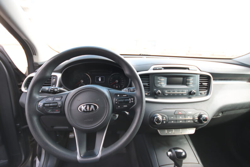 2016 Kia Sorento LX, AUTOMATIC, HEATED SEATS!!