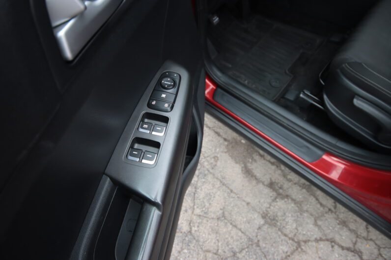 **2018 Kia Sportage LX AWD – Certified | Heated Seats | Backup Camera